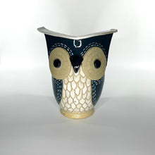 Load image into Gallery viewer, Owl Planters Light Clay (1 each)