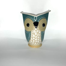 Load image into Gallery viewer, Owl Planters Light Clay (1 each)