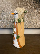Load image into Gallery viewer, Gr scarf with glasses Snowman
