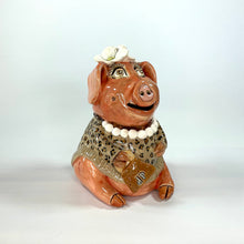 Load image into Gallery viewer, Doris Pig sculpture -Tourist ready for action 
