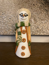 Load image into Gallery viewer, Gr scarf with glasses Snowman

